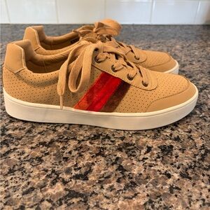 Revitalign Belmont Stripe Orthotic Sneakers Women’s 9B Tan Velvet Trim